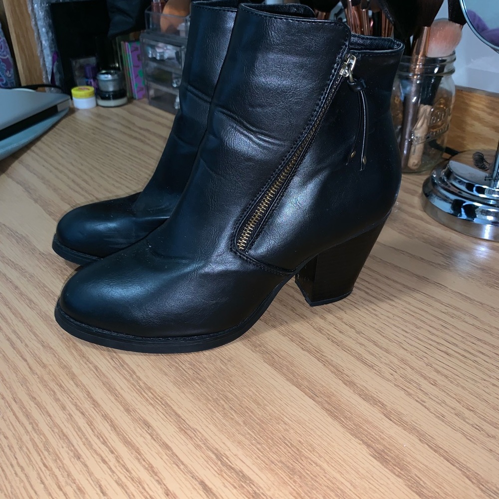 Faux leather heeled booties